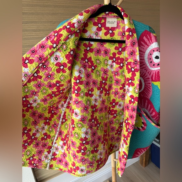 Upcycled Quilt Coat • Handmade • S/M • One of a Kind • Slow Fashion - Picture 10 of 12